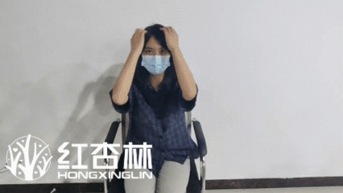 長沙紅杏林老師展示推膀胱經的手法