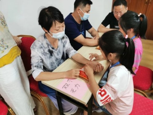 暑期振蕩中醫公益少年班現場