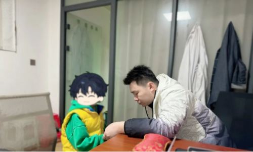 孫醫生給小患者看病